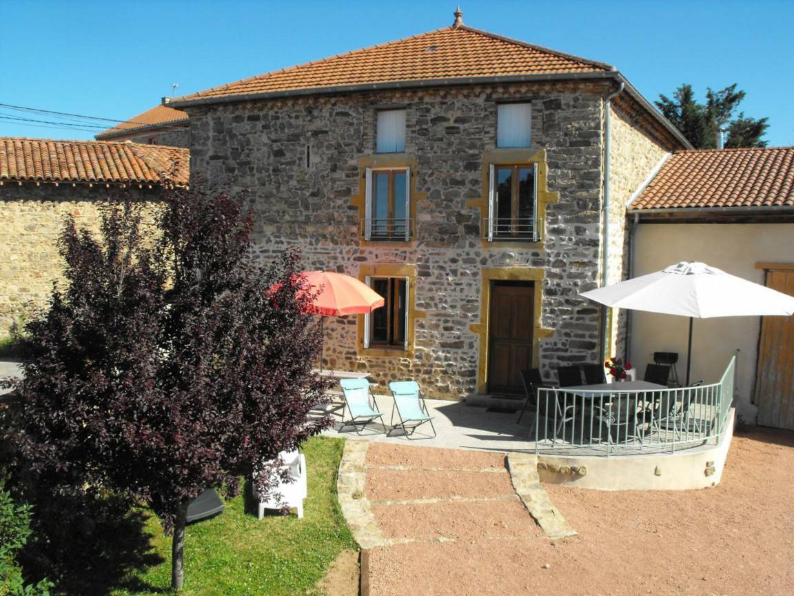 135 M² Cottage ∙ 3 Bedrooms ∙ 8 Guests - Loire Valley