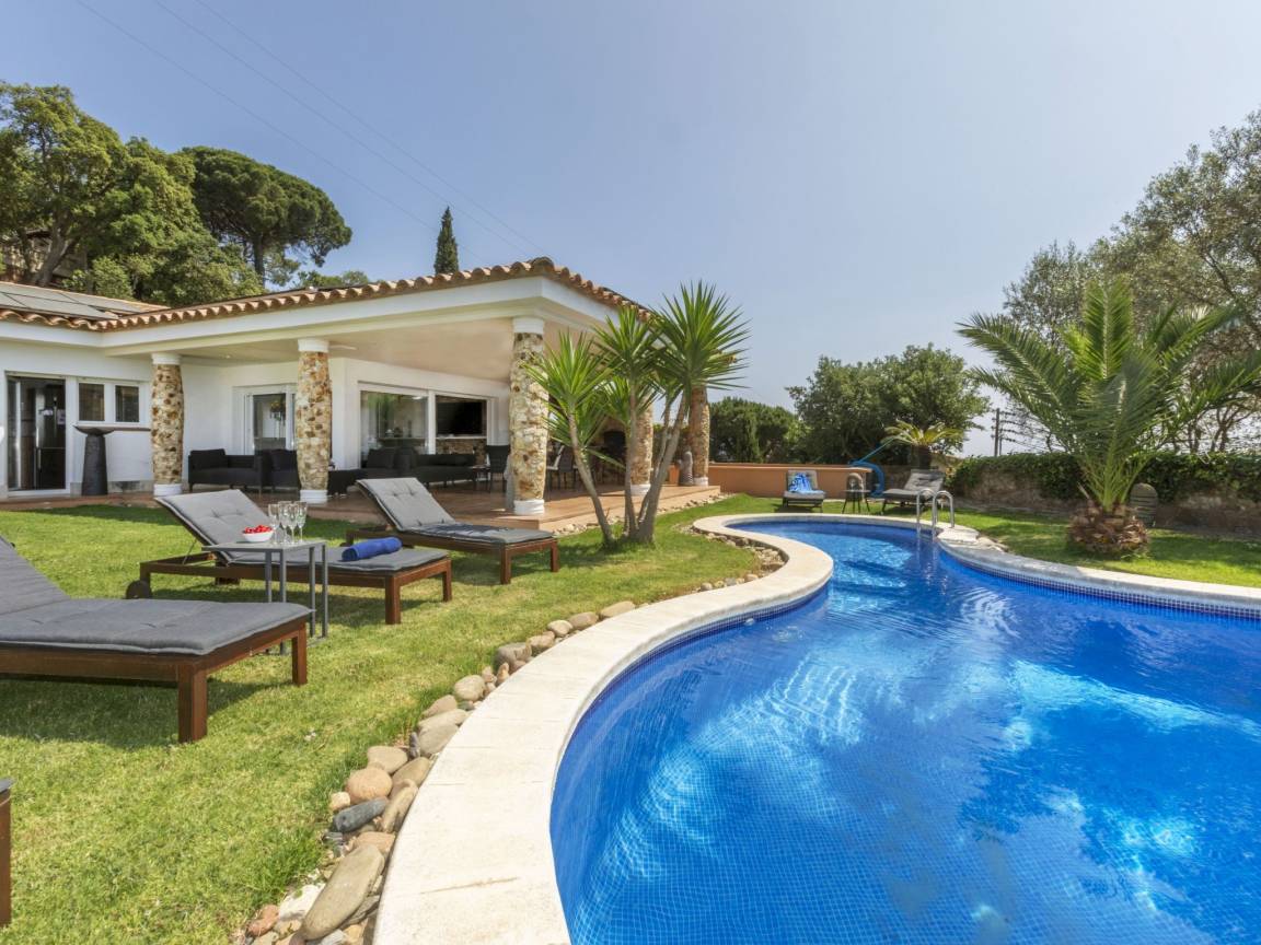 150 M² Casa ∙ 4 Habitaciones ∙ 10 Huéspedes - Tossa de Mar