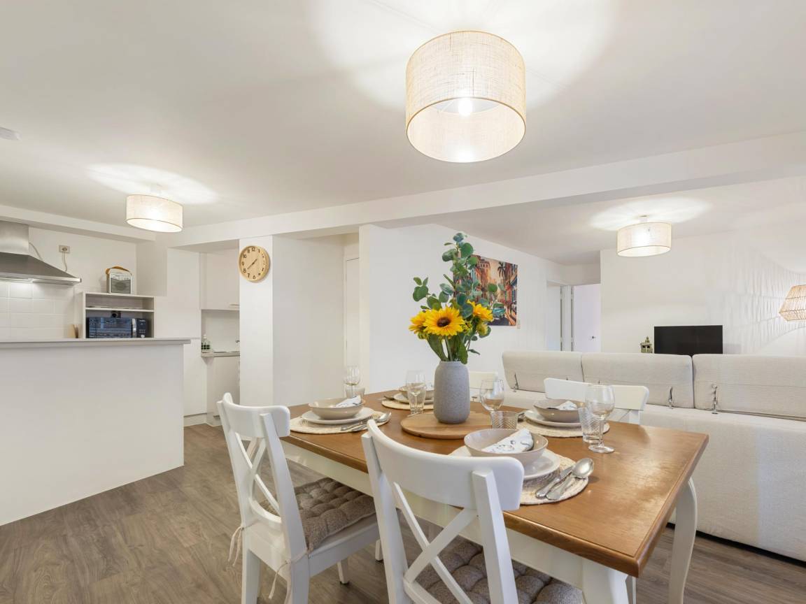 55 m² Ferienwohnung ∙ 1 Schlafzimmer ∙ 4 Gäste – Bild 2