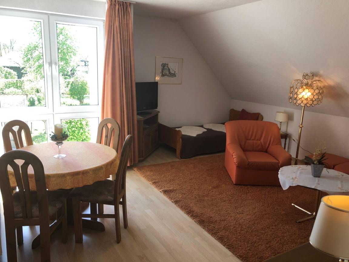 60 m² Ferienwohnung ∙ 1 Schlafzimmer ∙ 4 Gäste – Bild 4