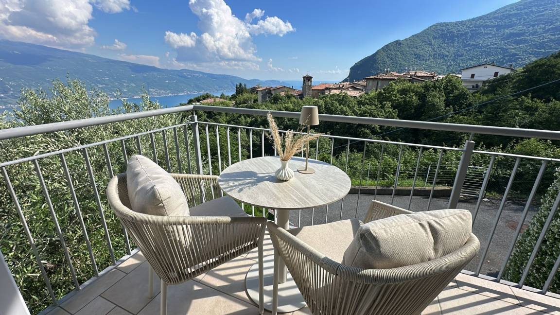 86 M² Apartment ∙ 2 Bedrooms ∙ 6 Guests - Gargnano