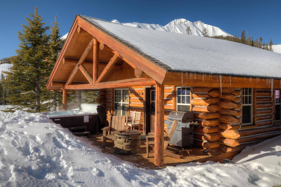 70 M² Cabin ∙ 2 Bedrooms ∙ 6 Guests - Big Sky, MT