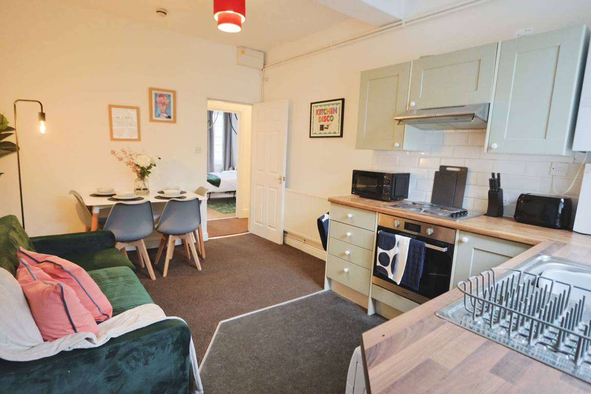 Ferienwohnung ∙ 2 Schlafzimmer ∙ 4 Gäste - Bristol