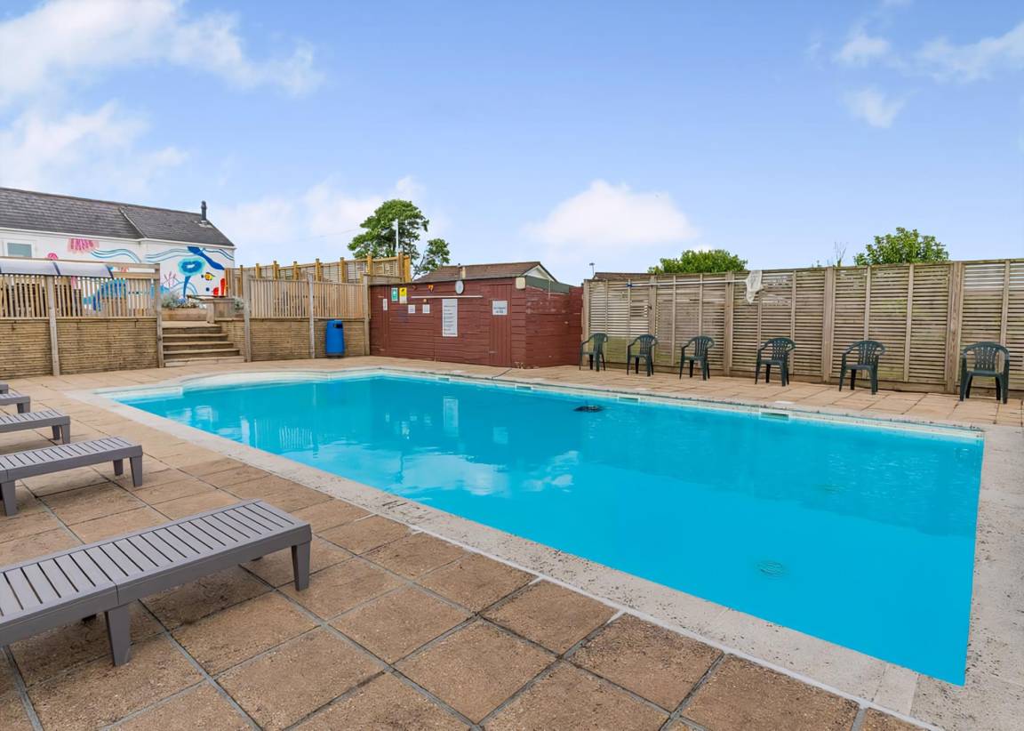 Chalet ∙ 2 Bedrooms ∙ 4 Guests - Cornwall