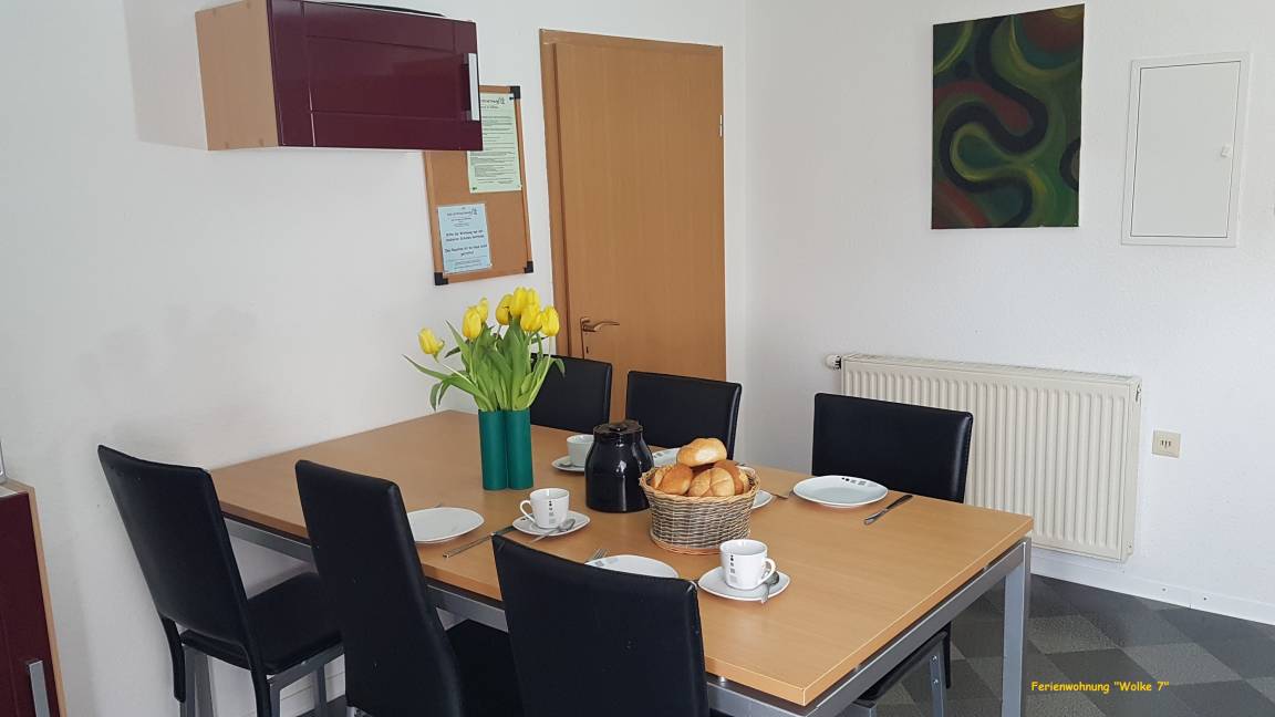 55 M² Ferienwohnung ∙ 2 Schlafzimmer ∙ 5 Gäste - Volkach