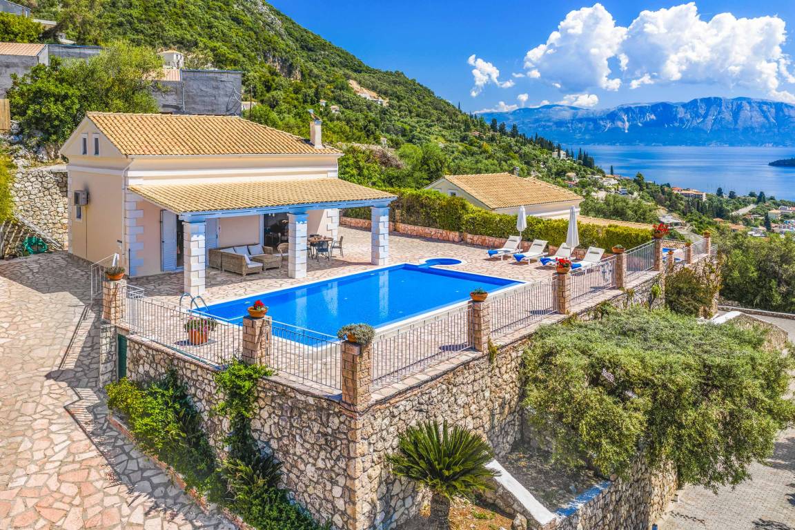 60 M² Villa ∙ 2 Bedrooms ∙ 4 Guests - Lefkáda