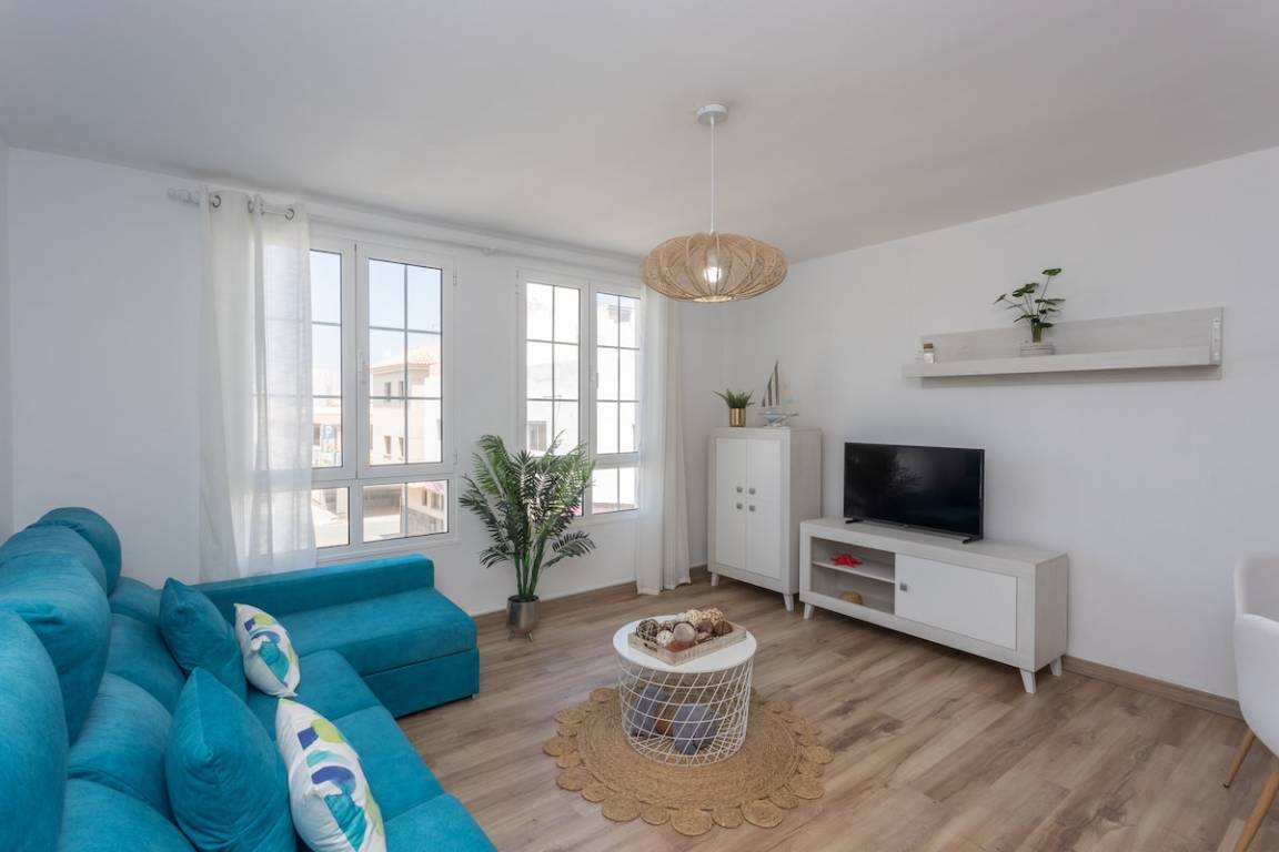 70 M² Apartamento ∙ 2 Habitaciones ∙ 4 Huéspedes - Corralejo