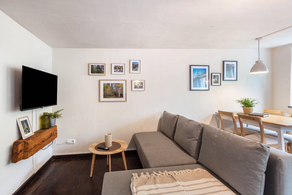 36 M² Ferienwohnung ∙ 1 Schlafzimmer ∙ 3 Gäste - Bad Säckingen