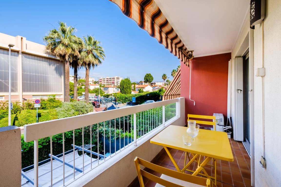 30 M² Apartamento ∙ 1 Habitación ∙ 4 Huéspedes - Vence