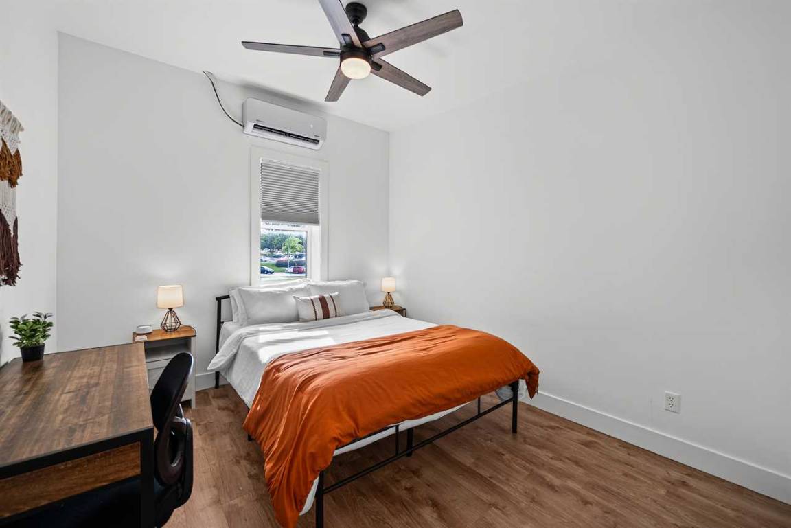 65 M² Apartment ∙ 2 Bedrooms ∙ 4 Guests - Clarksville, TN