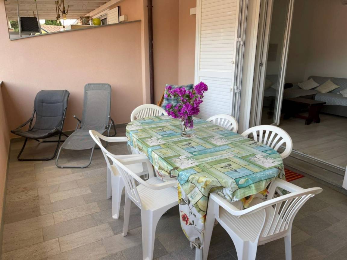 60 M² Apartment ∙ 2 Bedrooms ∙ 4 Guests - Porto Azzurro