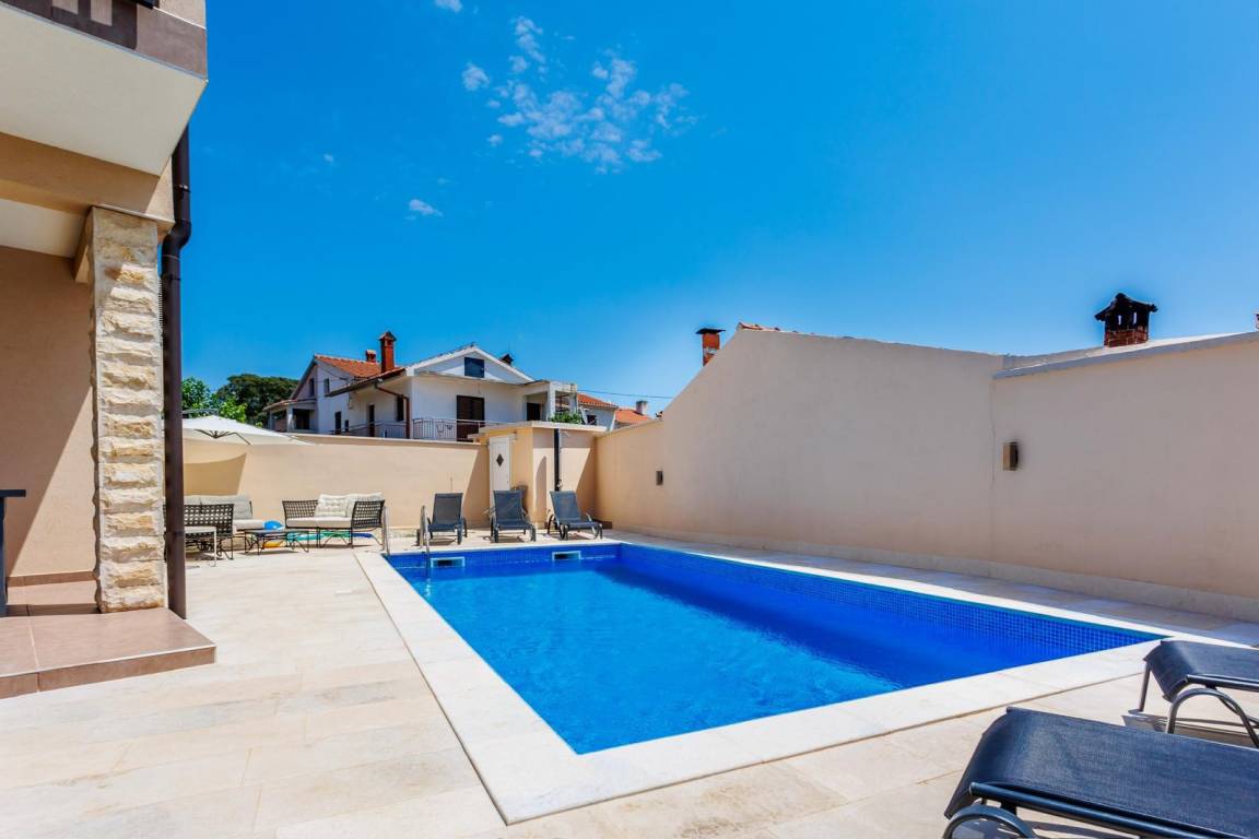 170 M² Ferienhaus ∙ 3 Schlafzimmer ∙ 8 Gäste - Fažana