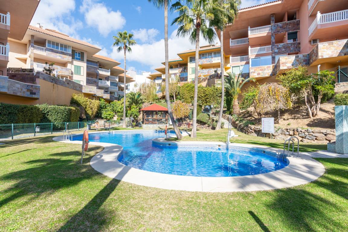 100 M² Apartamento ∙ 2 Habitaciones ∙ 5 Huéspedes - Mijas