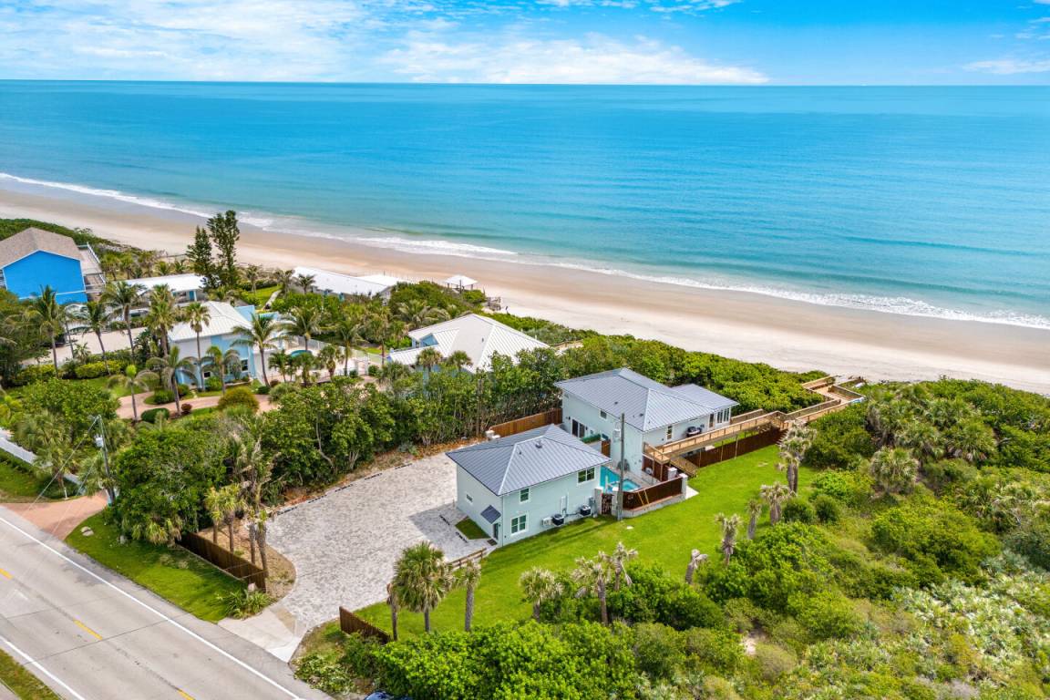 399 M² House ∙ 7 Bedrooms ∙ 14 Guests - Melbourne Beach, FL