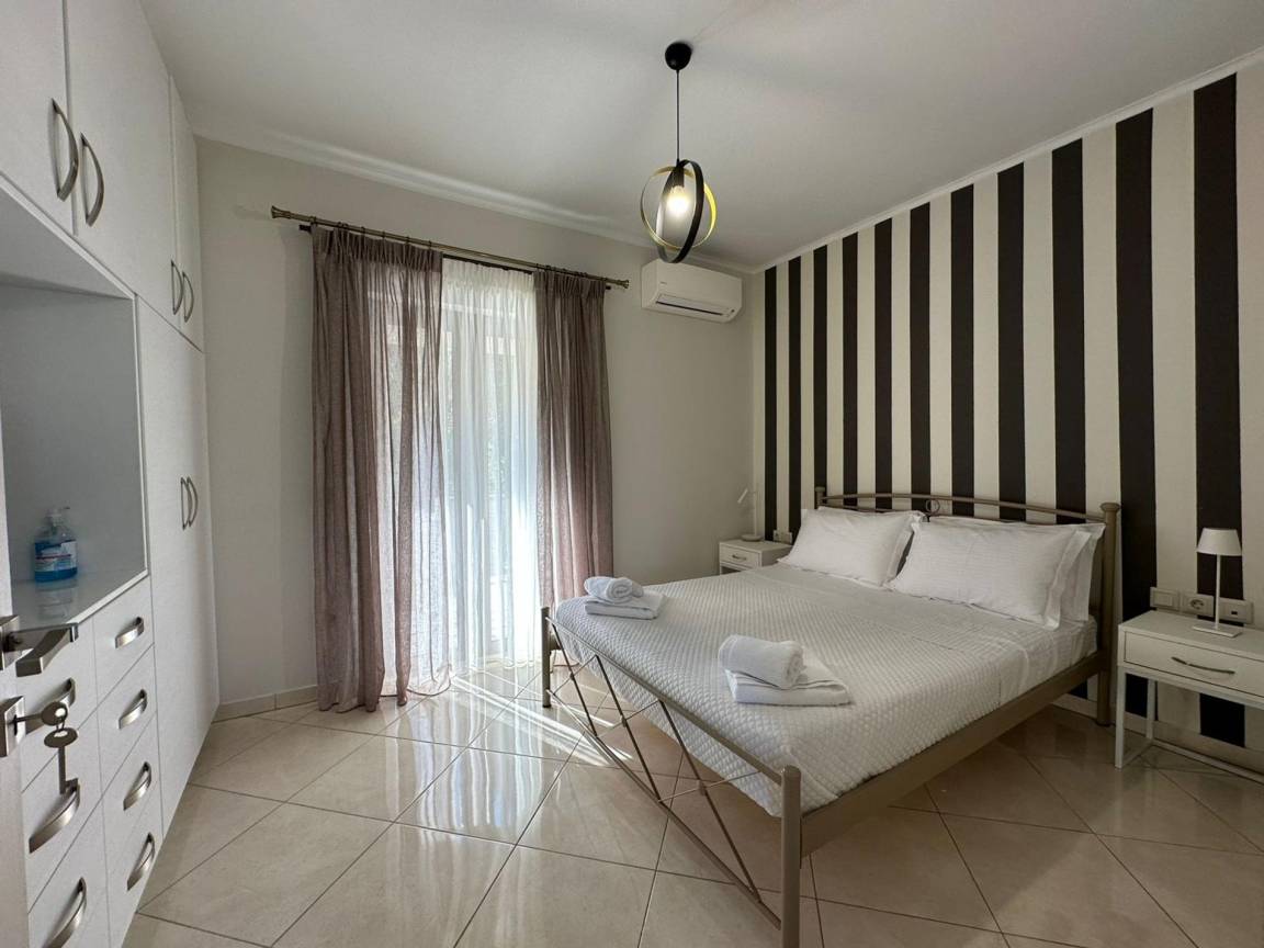 42 M² Apartment ∙ 1 Bedroom ∙ 4 Guests - Lefkada