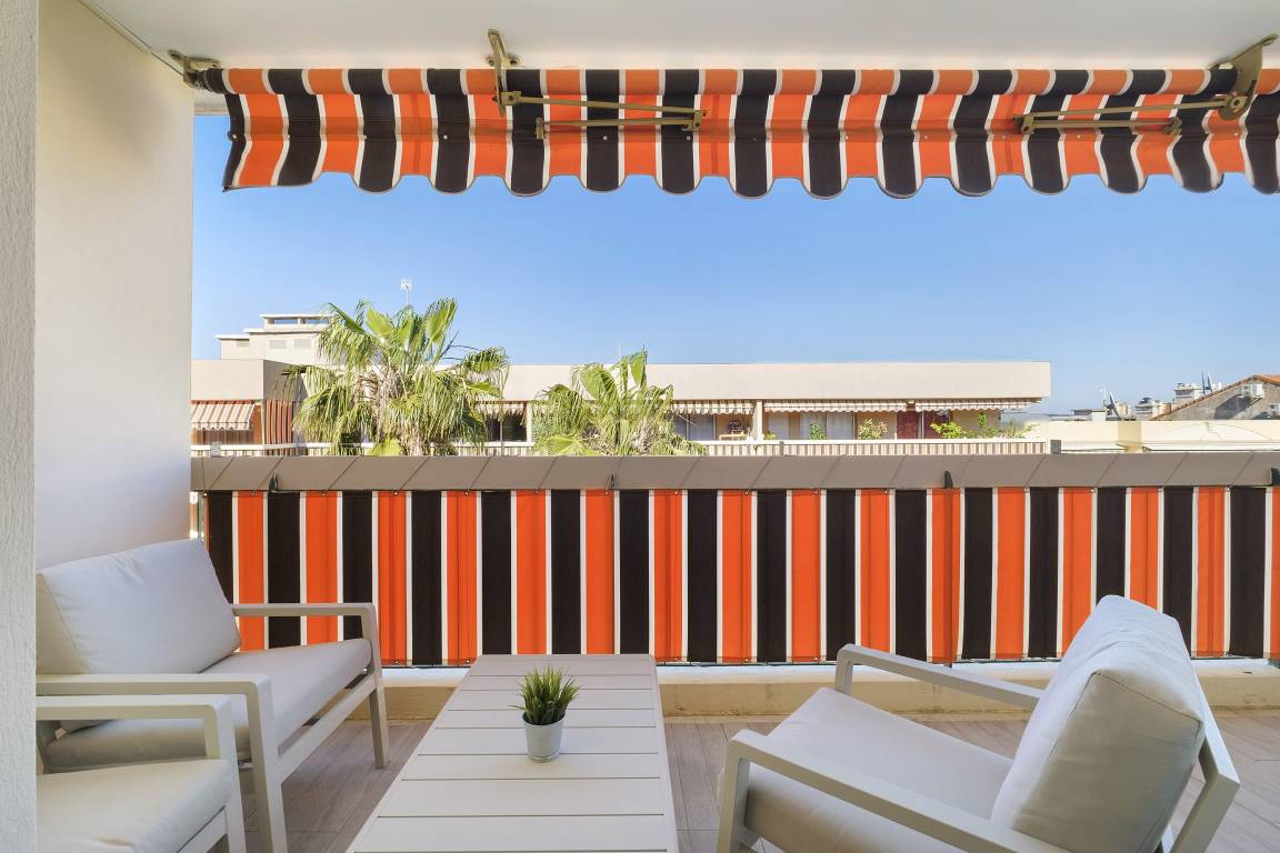 67 M² Apartment ∙ 2 Bedrooms ∙ 4 Guests - Grasse