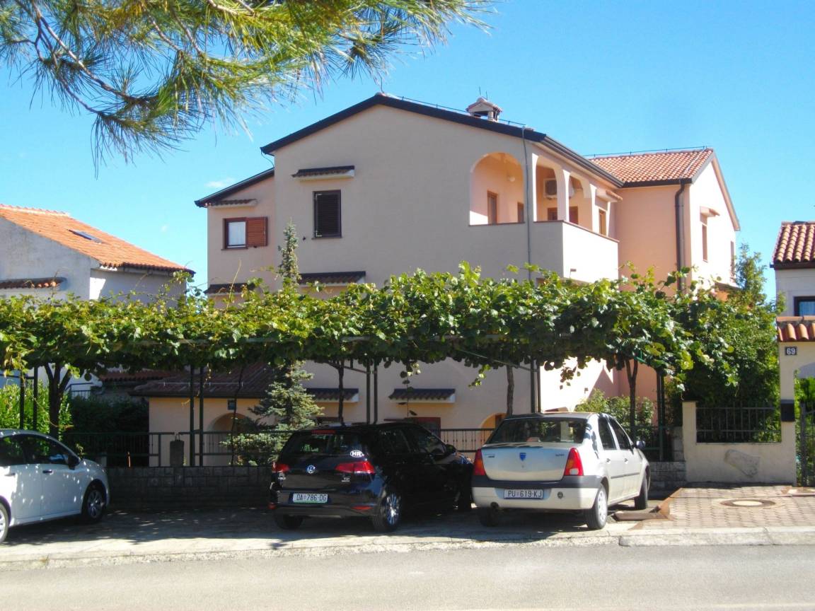 60 M² Appartement ∙ 2 Slaapkamers ∙ 4 Gasten - Vrsar