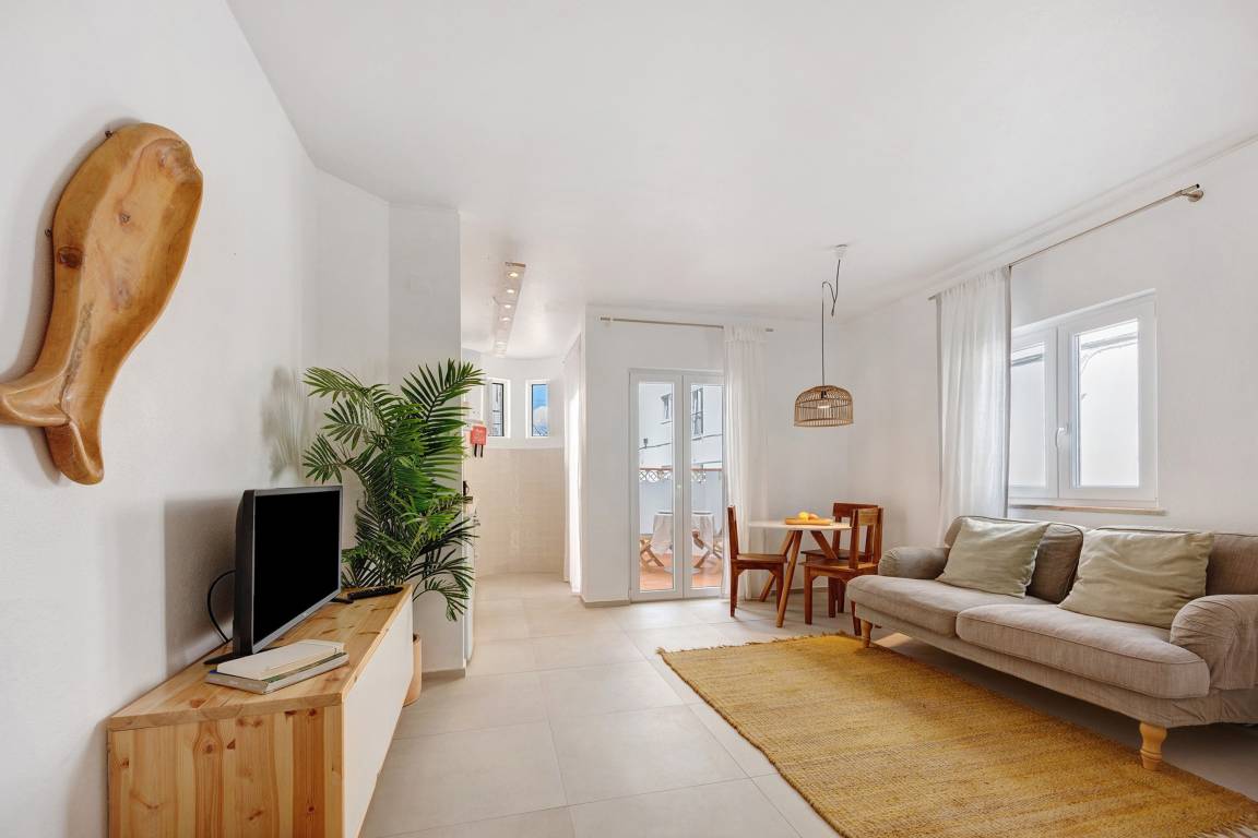 74 M² Huis ∙ 2 Slaapkamers ∙ 4 Gasten - Lagos