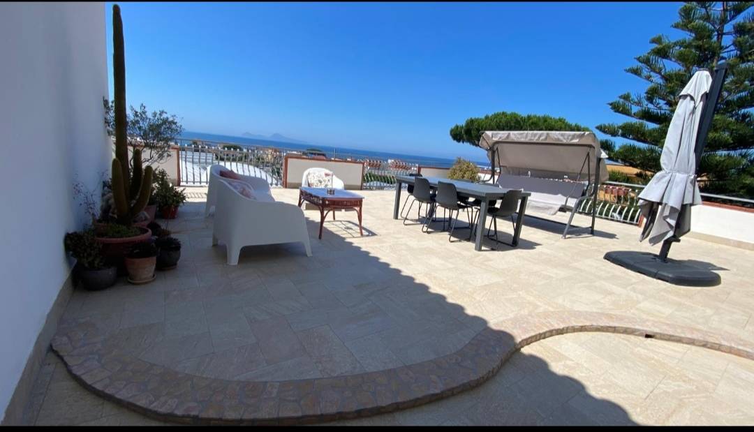 House ∙ 1 Bedroom ∙ 5 Guests - Pompei