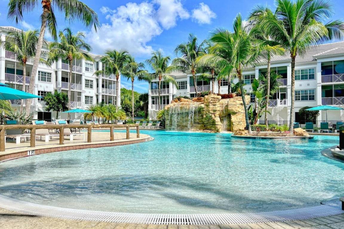 111 M² Condo ∙ 2 Bedrooms ∙ 6 Guests - Bonita Springs, FL