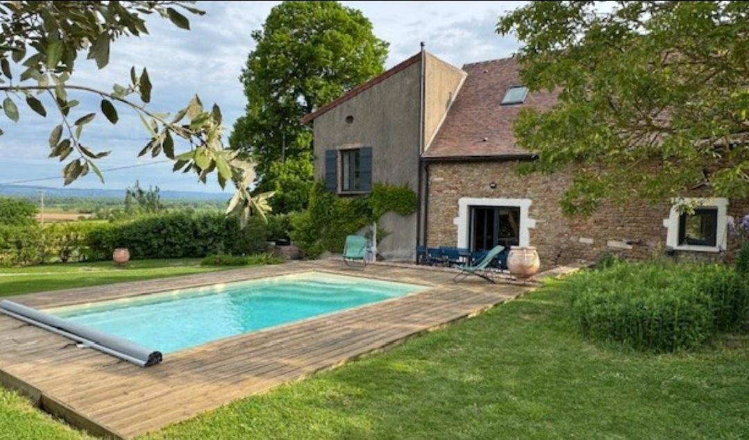 144 m&sup2; G&icirc;te 4 Schlafzimmer 10 G&auml;ste