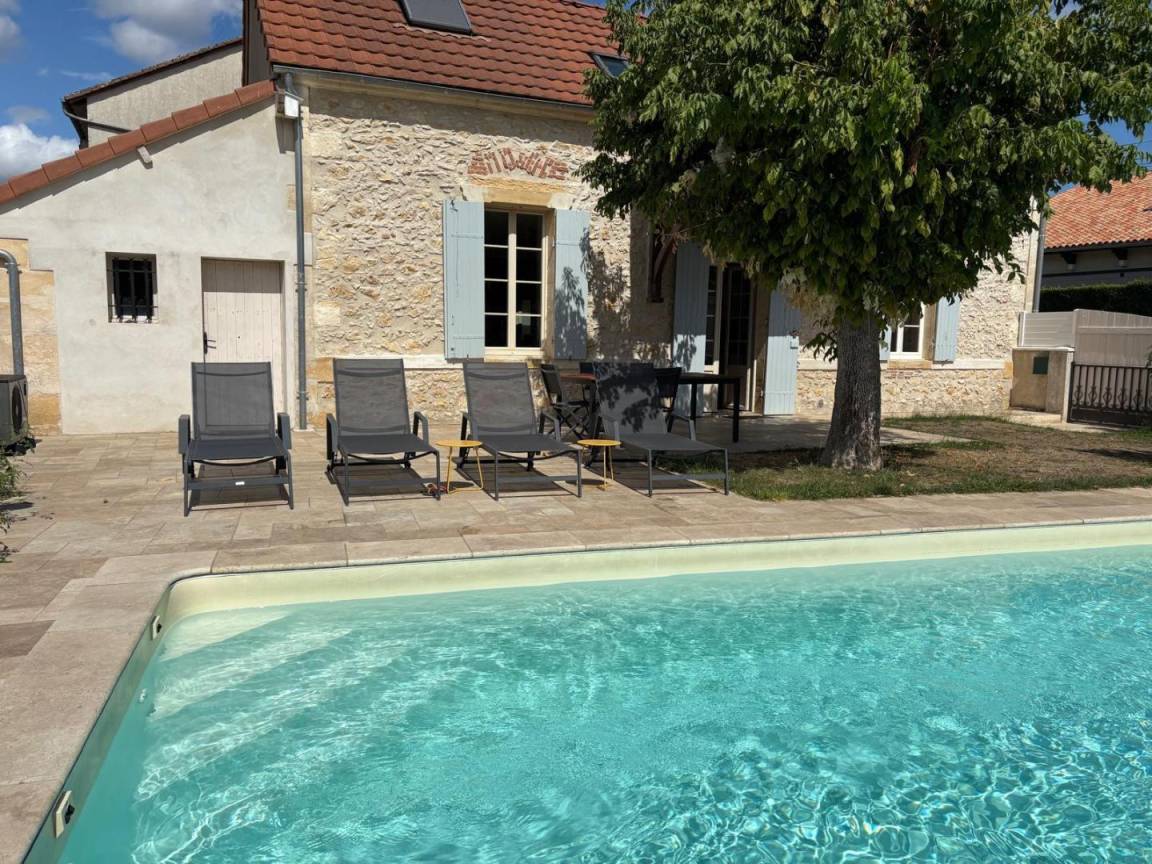 130 m&sup2; G&icirc;te 3 Schlafzimmer 6 G&auml;ste