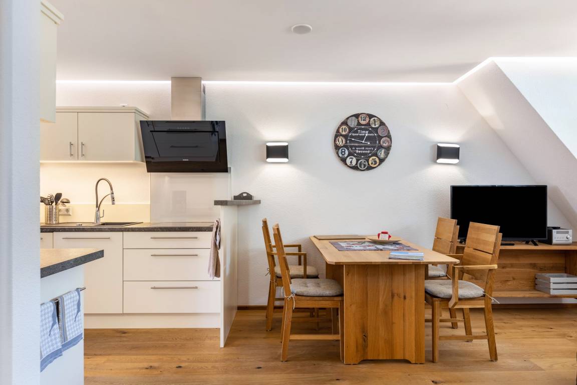 57 M² Ferienwohnung ∙ 2 Schlafzimmer ∙ 4 Gäste - Unterkirnach