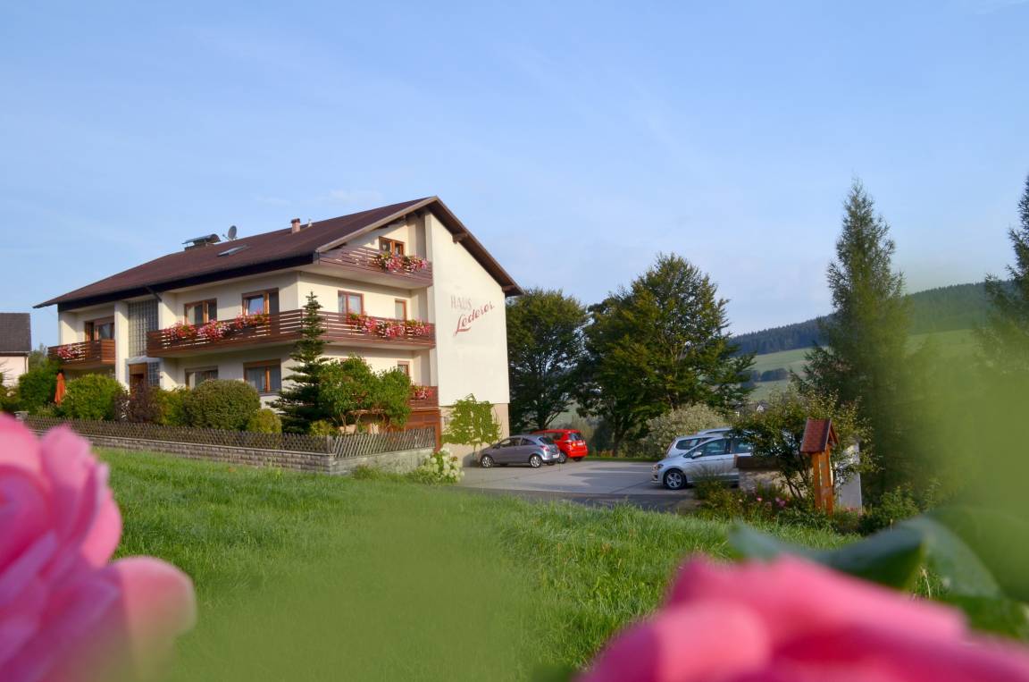 56 M² Apartment ∙ 1 Bedroom ∙ 2 Guests - Bischofsgrün