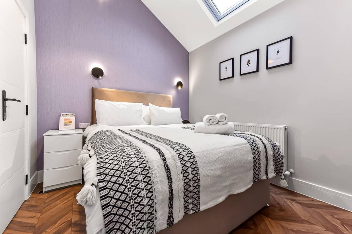 Apartment ∙ 1 Bedroom ∙ 3 Guests - Brentwood