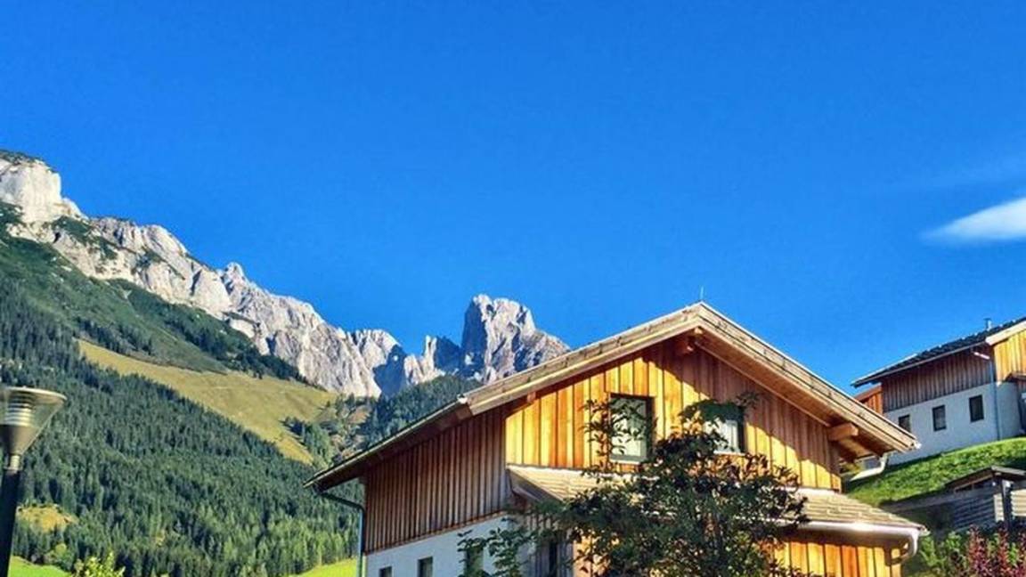 80 M² Ferienhaus ∙ 4 Schlafzimmer ∙ 8 Gäste - Hallstatt