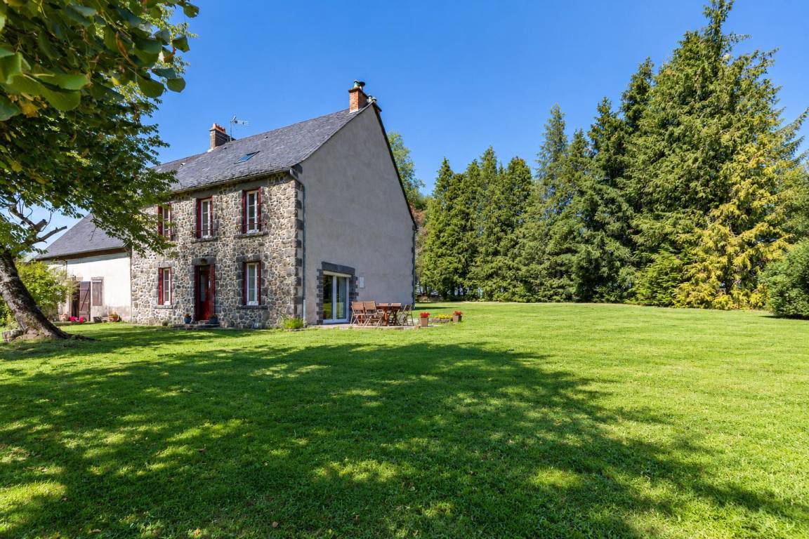 130 m&sup2; G&icirc;te 4 Schlafzimmer 8 G&auml;ste