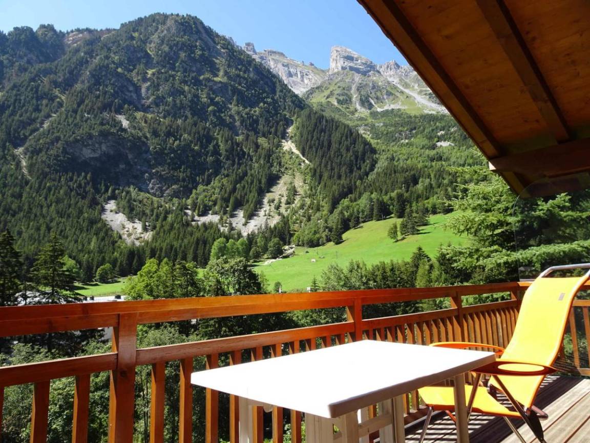 61 m² Ferienwohnung ∙ 2 Schlafzimmer ∙ 6 Gäste – Bild 2