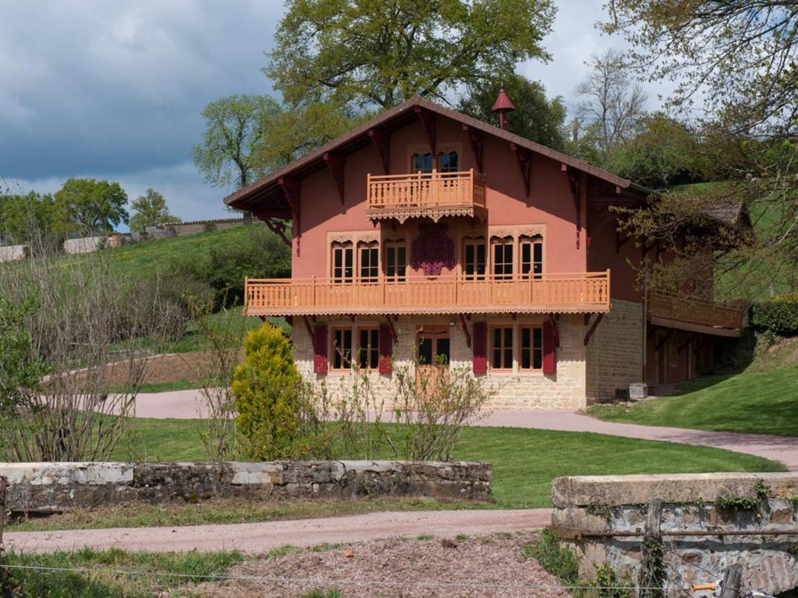 252 M² Casa Rural ∙ 6 Habitaciones ∙ 15 Huéspedes - Roanne