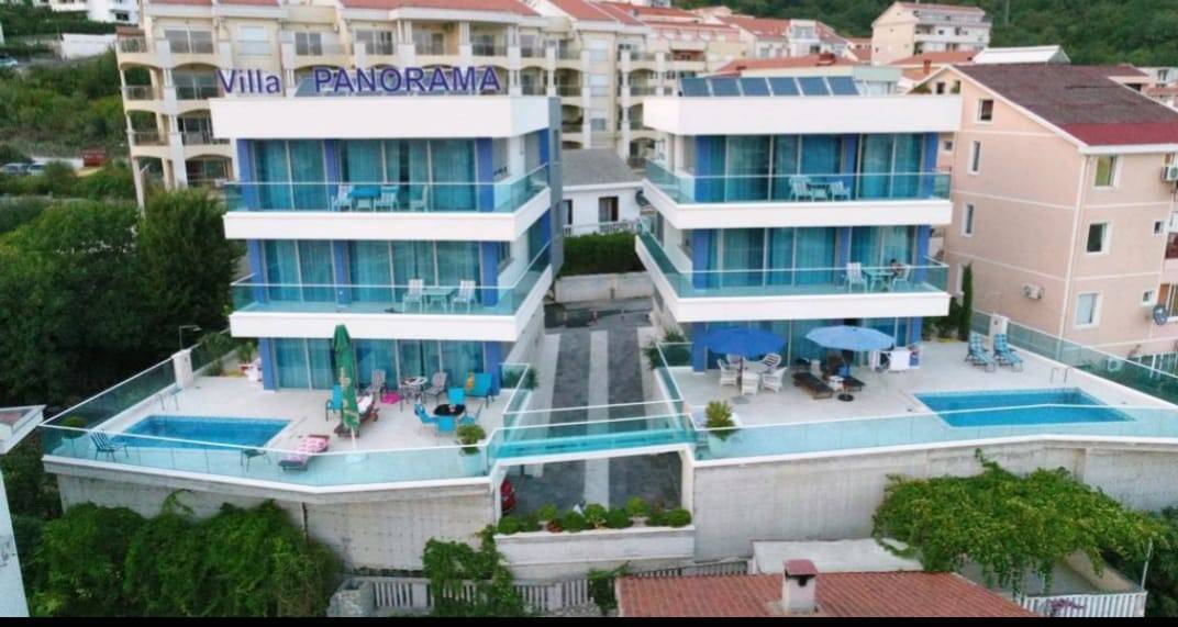 350 M² Villa ∙ 3 Makuuhuonetta ∙ 12 Vierasta - Budva
