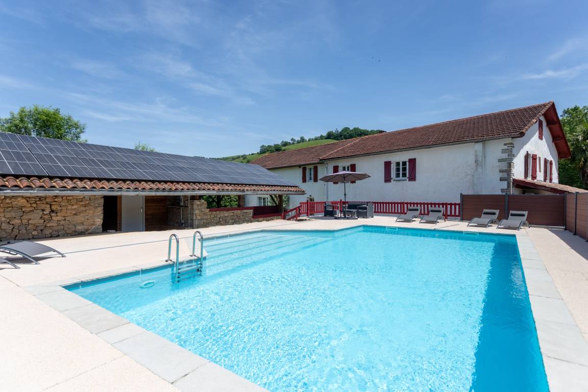 200 M² Ferienhaus ∙ 5 Schlafzimmer ∙ 12 Gäste - Baskenland