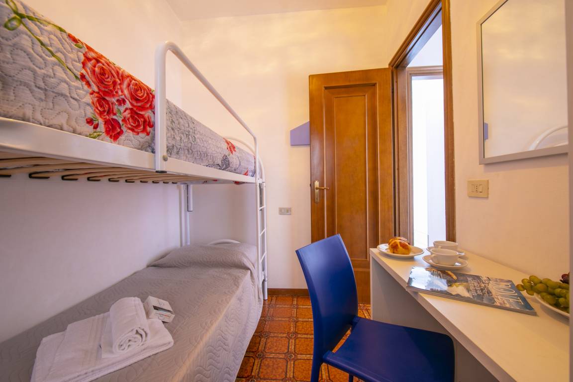 40 M² Ferienwohnung ∙ 2 Schlafzimmer ∙ 4 Gäste - Malcesine