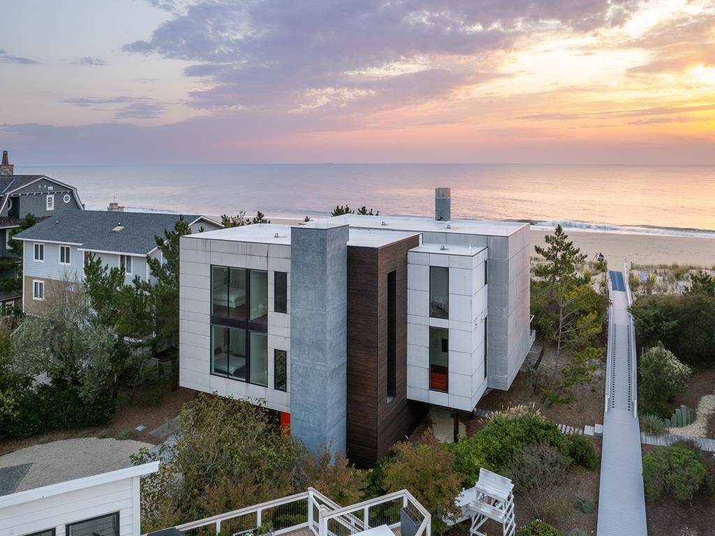 1219 M² House ∙ 5 Bedrooms ∙ 12 Guests - Delaware