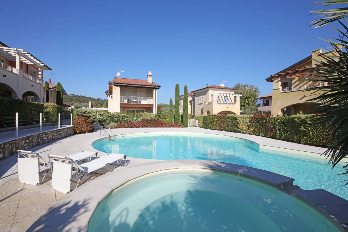 120 M² Ferienwohnung ∙ 4 Schlafzimmer ∙ 6 Gäste - Manerba del Garda