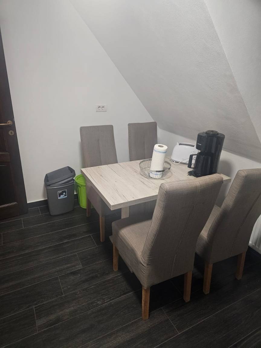75 m² Ferienwohnung ∙ 2 Schlafzimmer ∙ 4 Gäste – Bild 9