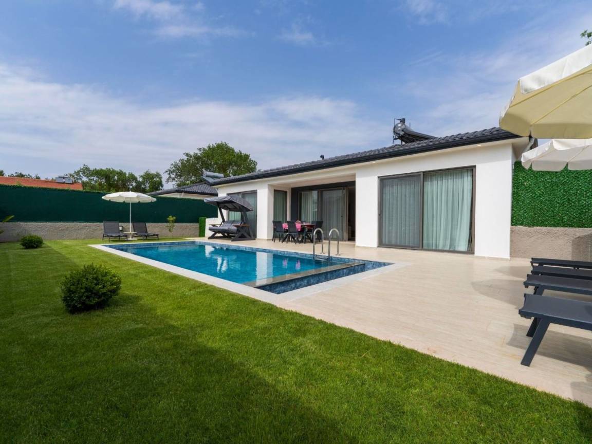 75 M² House ∙ 3 Bedrooms ∙ 6 Guests - Kayaköy