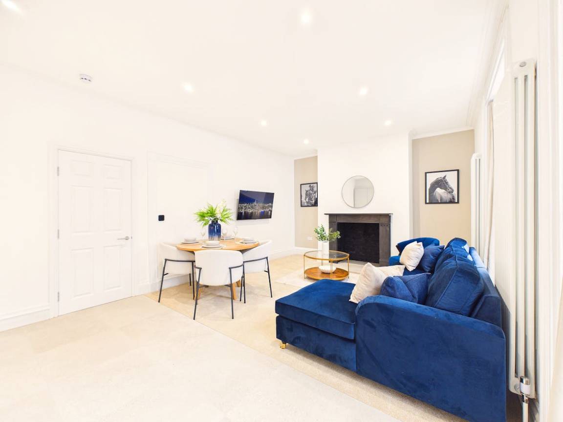 55 M² Apartment ∙ 1 Bedroom ∙ 4 Guests - Cheltenham