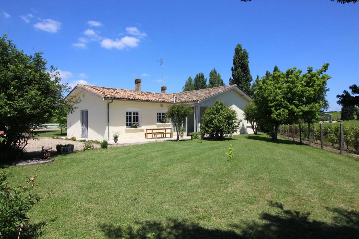 92 M² Gîte ∙ 3 Chambres ∙ 6 Personnes - Saint-Émilion