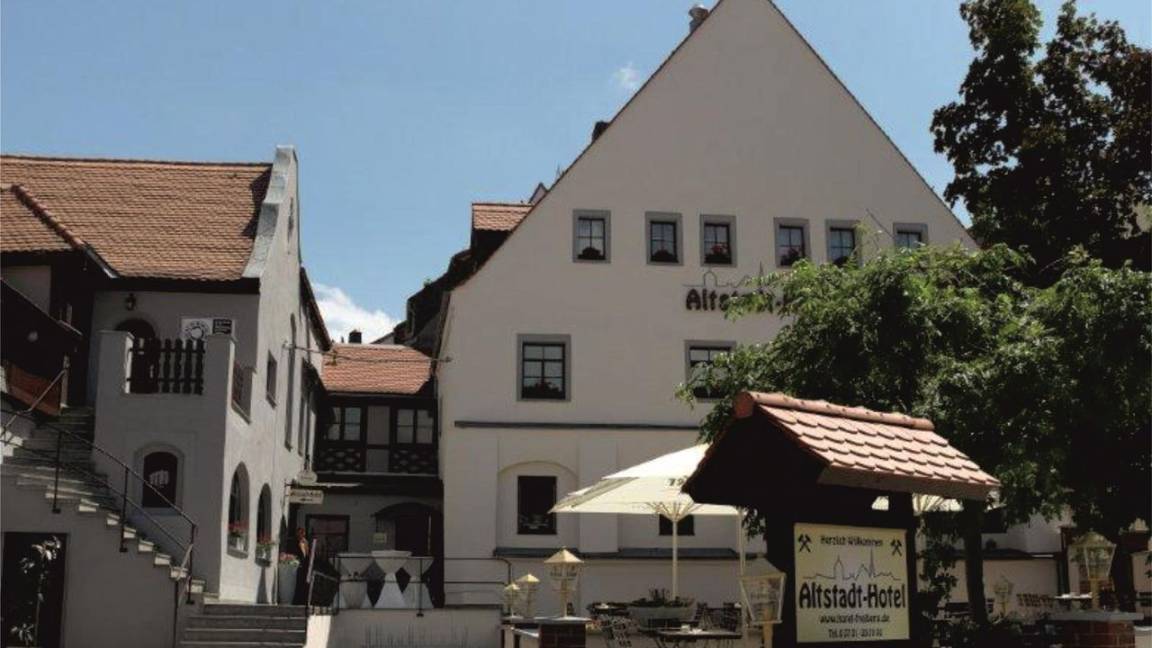 35 M² Ferienwohnung ∙ 1 Schlafzimmer ∙ 2 Gäste - Freiberg