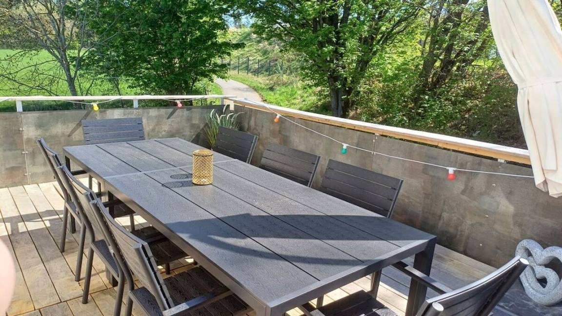 130 M² Ferienhaus ∙ 3 Schlafzimmer ∙ 8 Gäste - Herbstein