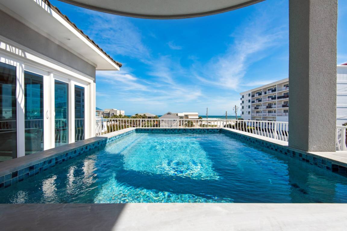 307 M² House ∙ 5 Bedrooms ∙ 14 Guests - Pensacola Beach, FL