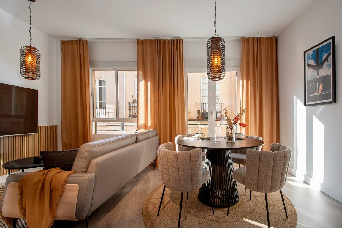 82 M² Appartement ∙ 2 Chambres ∙ 5 Personnes - Málaga
