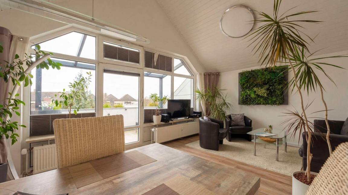 60 M² Appartement ∙ 1 Slaapkamer ∙ 2 Gasten - Oldenburg