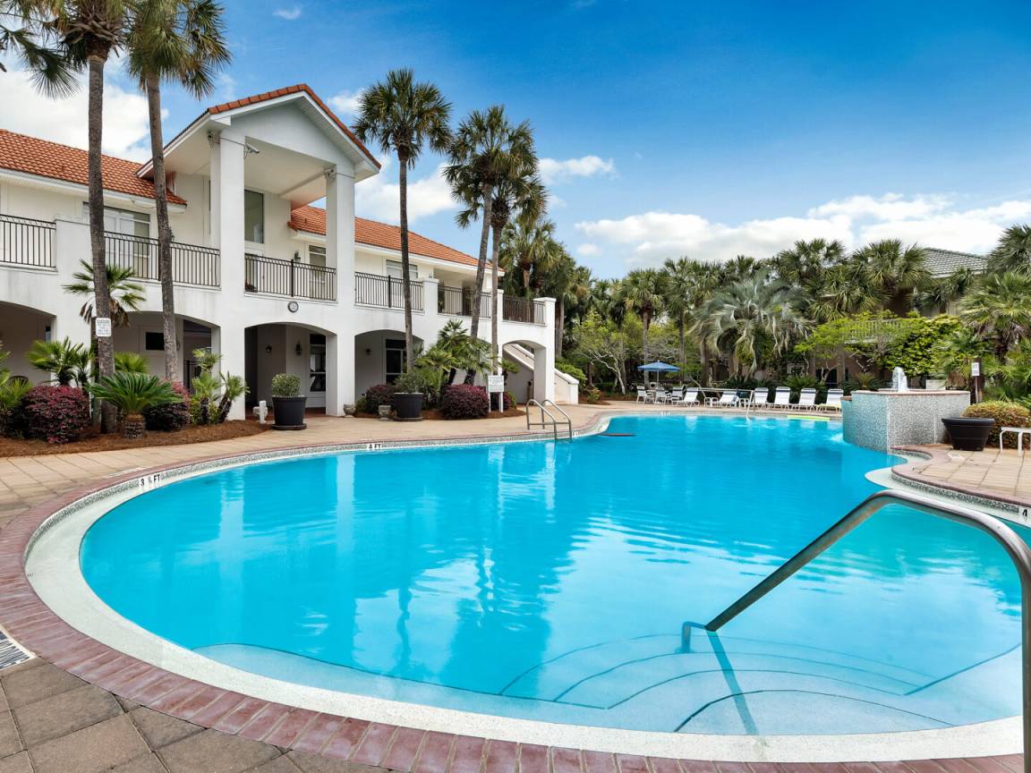 House ∙ 4 Bedrooms ∙ 12 Guests - Destin, FL