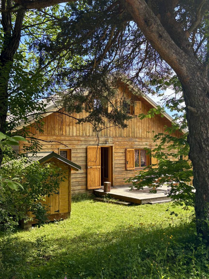 100 M² Chalet ∙ 3 Habitaciones ∙ 6 Huéspedes - Montclar