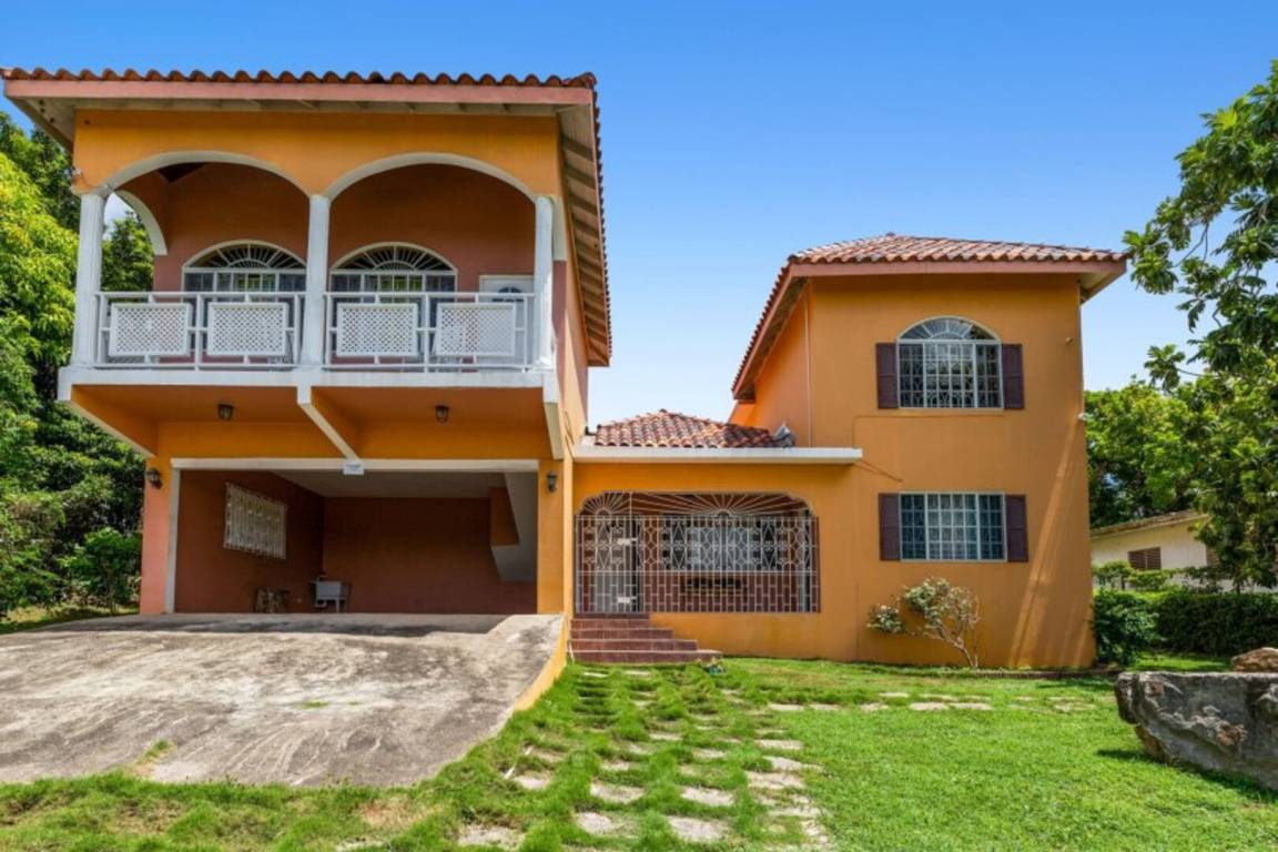 70 M² Villa ∙ 3 Bedrooms ∙ 11 Guests - Montego Bay